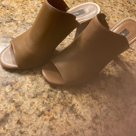 Slip on Leather brown high heels - Picture 5 of 10